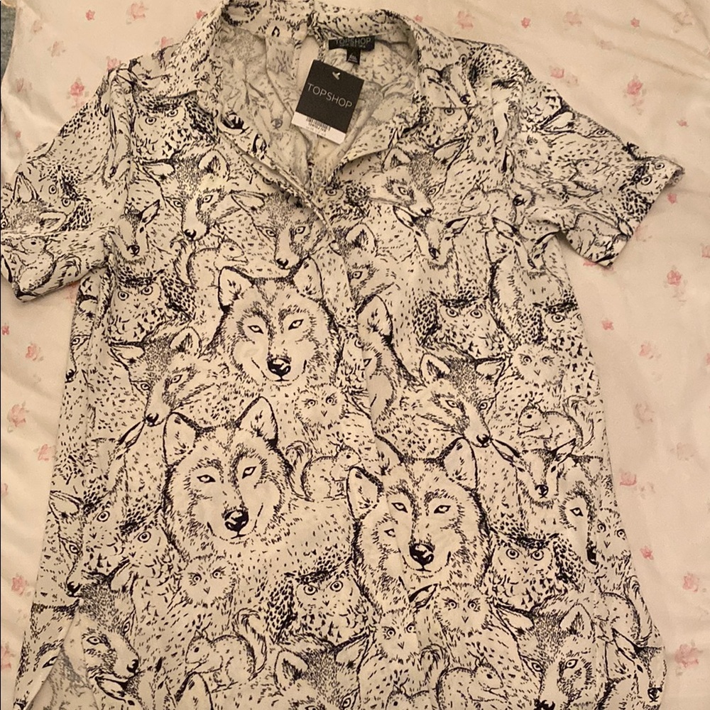 NWT Topshop Women’s White Wolf Print Shirt